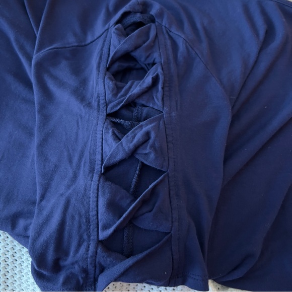 Corvia short sleeve blouse size M NWOT - Picture 3 of 6